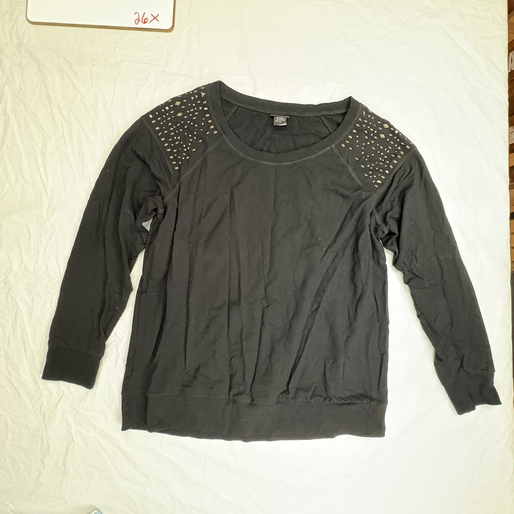 Torrid womens long sleeve pullover black top size 2, metallic accents